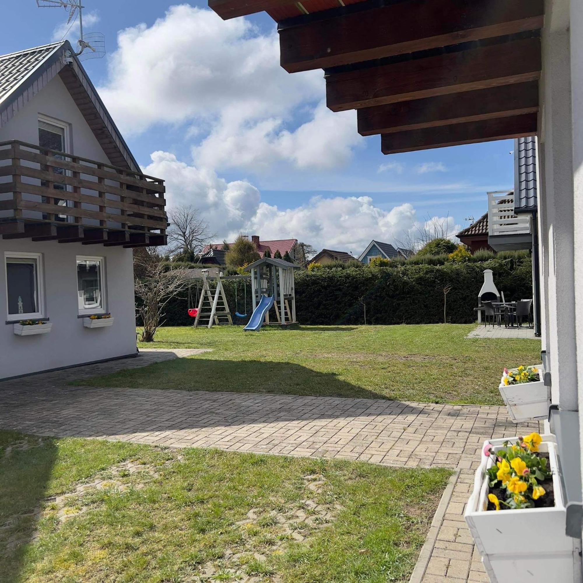 Domki Letniskowe Stokrotka Pustkowo Exteriör bild
